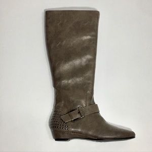 AEROSALES Woman's Winter Boots Junior WideCalf Sz6